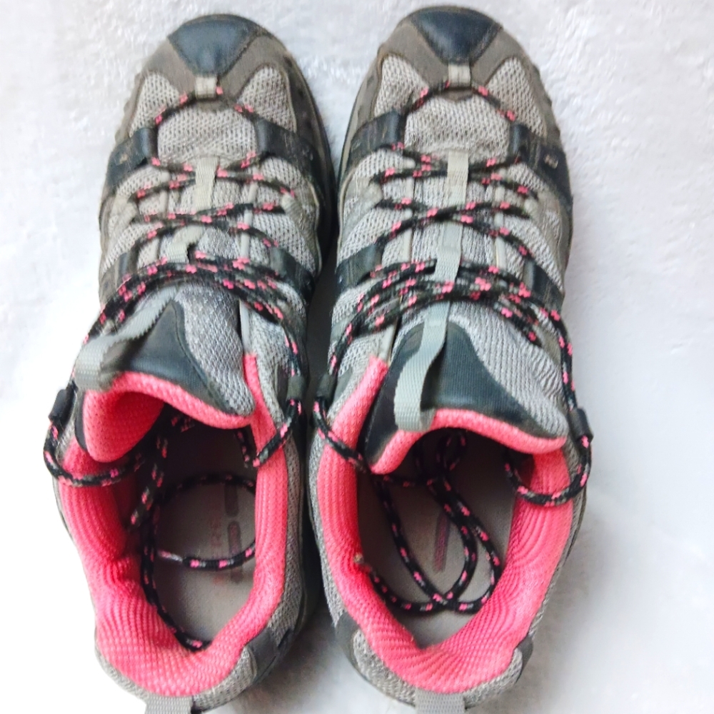 Merrell Hiking Shoes sz. 8.5